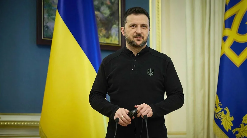 Зеленский против выборов в условиях войны: отказ от голосования, угроза “цунами” и дипломатический план до 2027 года